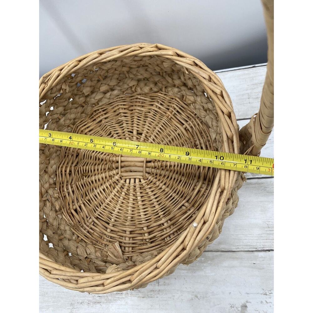 Vintage Large Round Bamboo Wicker Rattan Storage Basket in Natural W/Handle - Picture 5 of 11